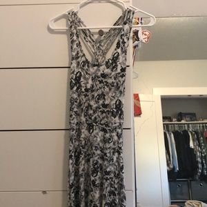 Black and white floral Love Tree dress. Size small.